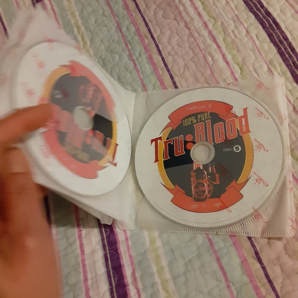 6/$15 True blood season 2 DVD - Picture 5 of 6